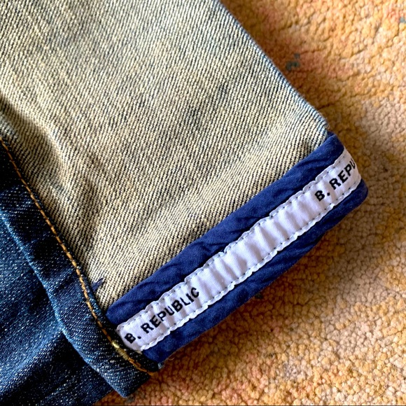 Banana Republic Women’s Capri Cuffed Jeans, size 6 - Picture 4 of 6